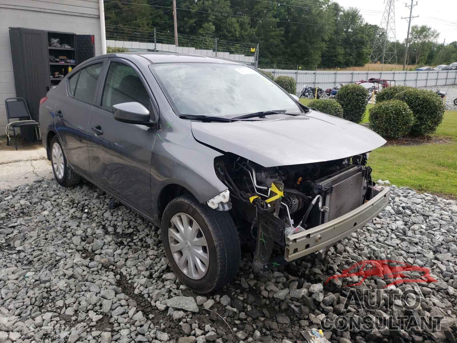 NISSAN VERSA 2017 - 3N1CN7AP9HL894004