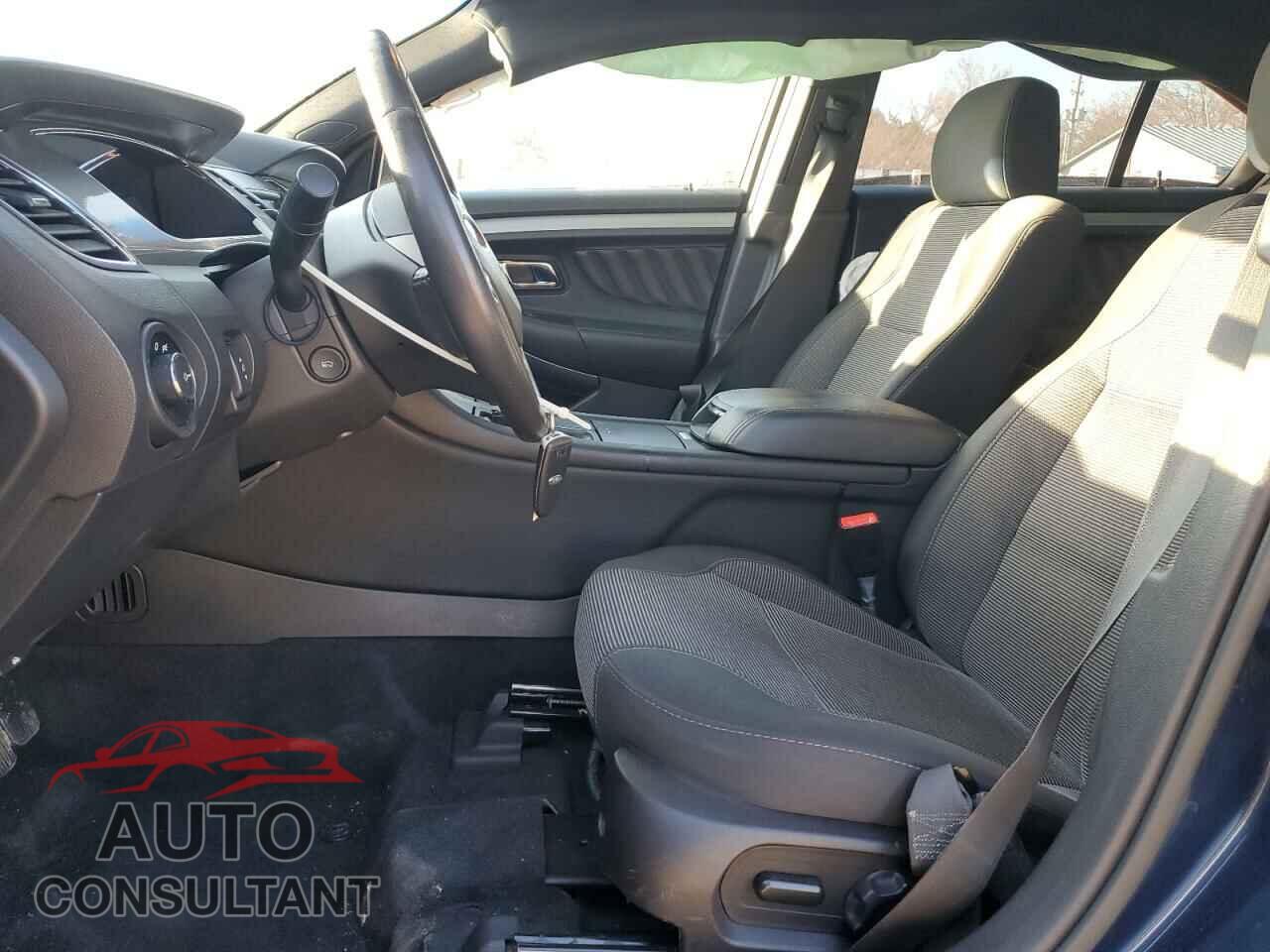 FORD TAURUS 2017 - 1FAHP2E89HG106500