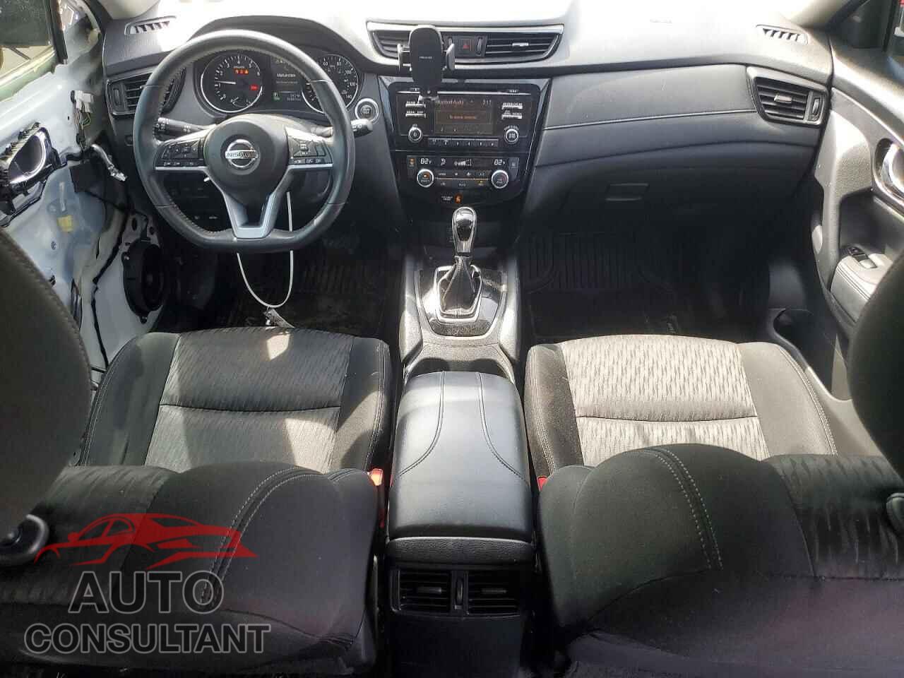 NISSAN ROGUE 2017 - KNMAT2MV9HP615341
