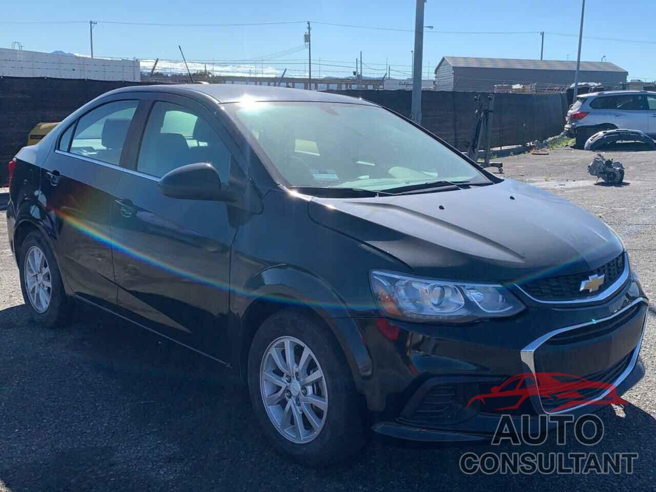 CHEVROLET SONIC 2018 - 1G1JD5SG7J4132790