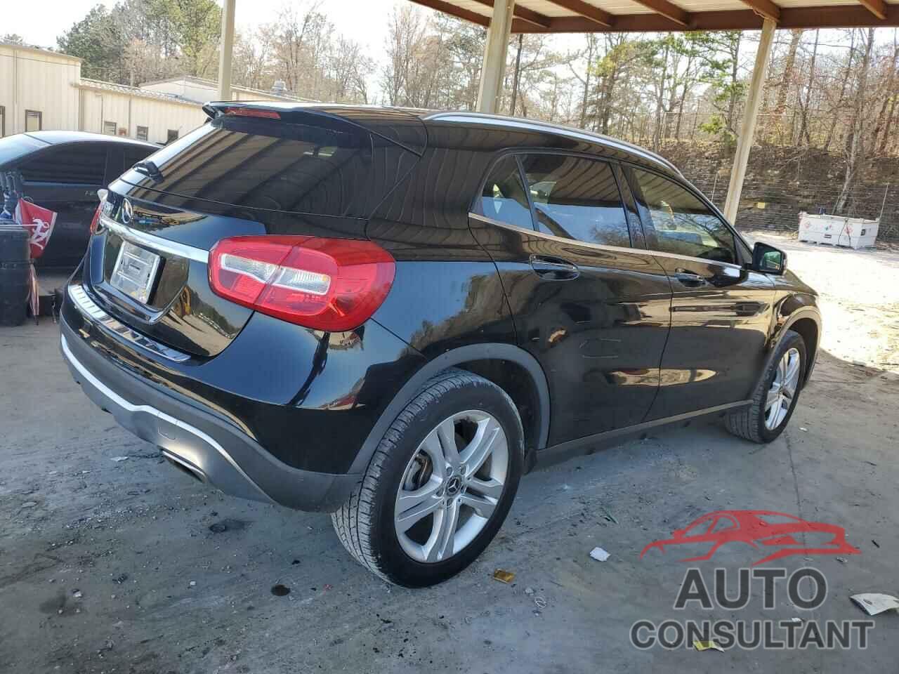 MERCEDES-BENZ GLA-CLASS 2018 - WDCTG4EB3JJ421436