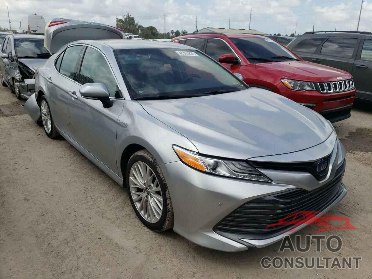 TOYOTA CAMRY 2018 - 4T1B21HK8JU503117