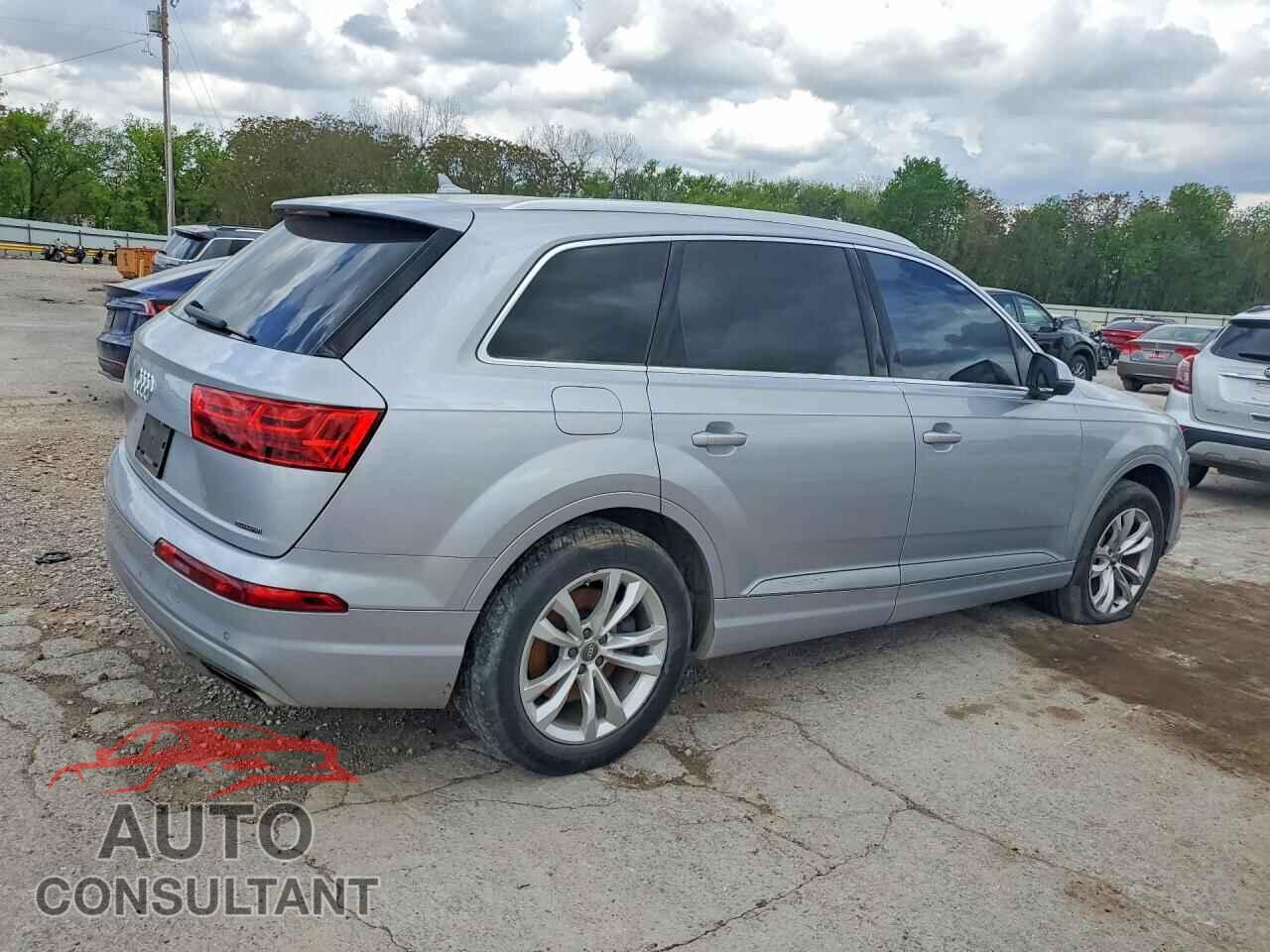 AUDI Q7 2019 - WA1LAAF79KD043780