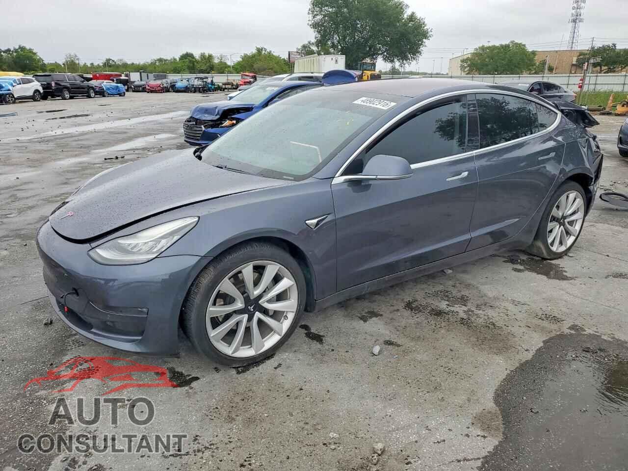 TESLA MODEL 3 2018 - 5YJ3E1EB3JF121137