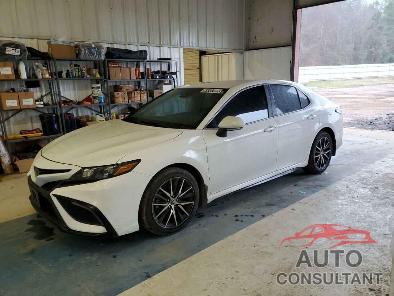 TOYOTA CAMRY 2022 - 4T1G11AK2NU715732