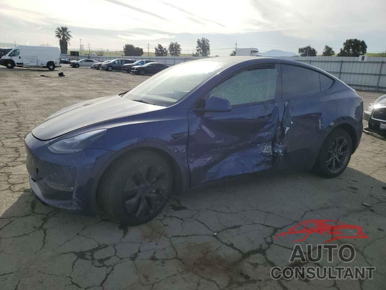 TESLA MODEL Y 2025 - 7SAYGAEE8SF262557