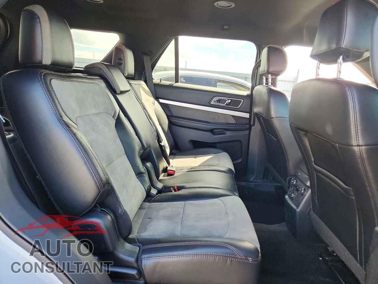 FORD EXPLORER 2017 - 1FM5K7D83HGC77278