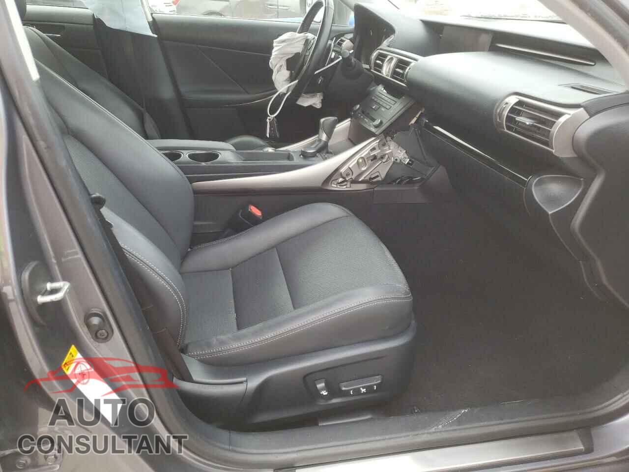 LEXUS IS 2016 - JTHBA1D26G5018411