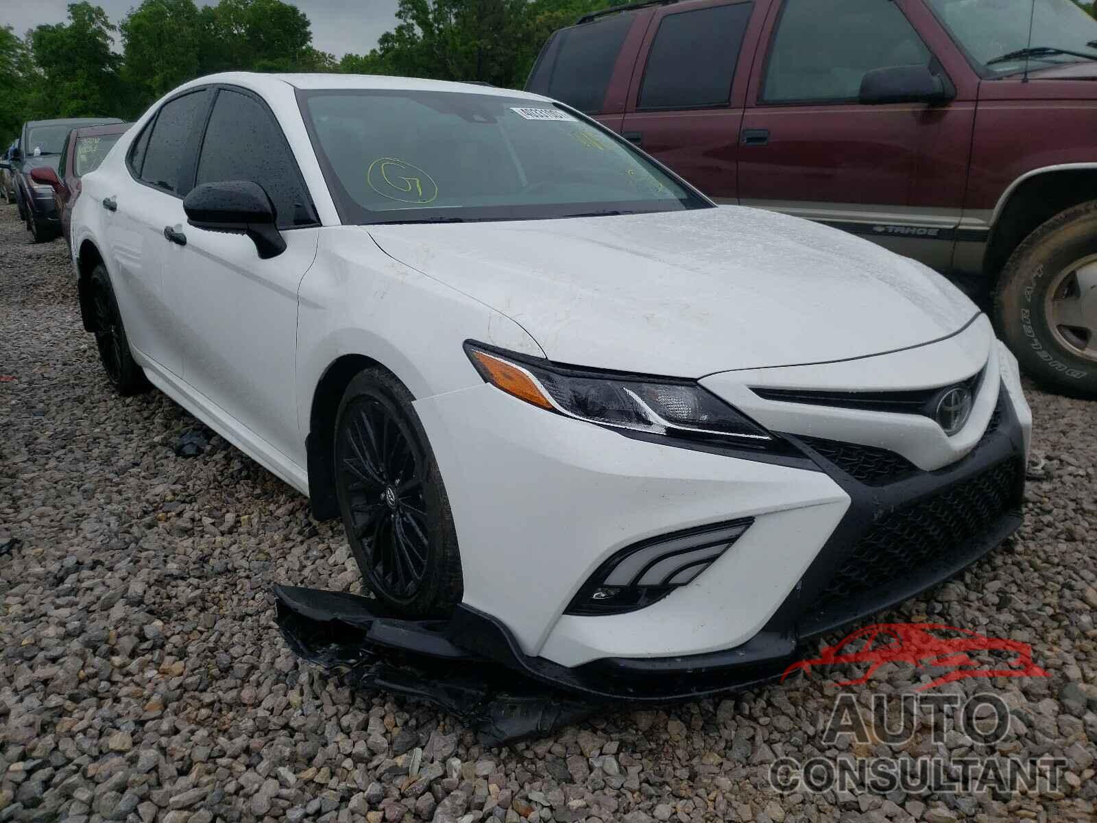 TOYOTA CAMRY 2020 - 4T1G11AK2LU330555