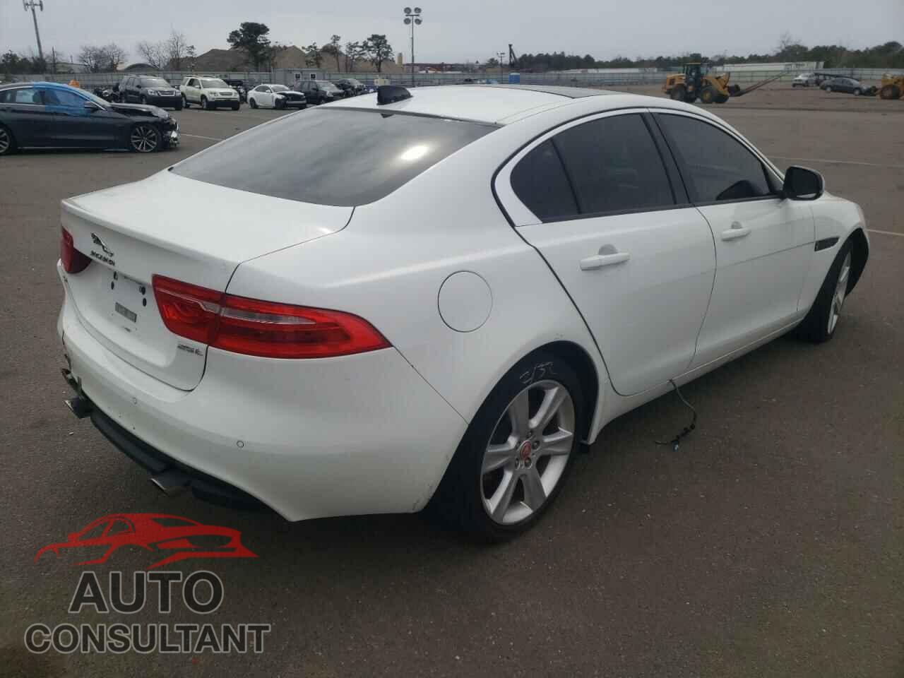 JAGUAR XE 2017 - SAJAD4BG7HA965018