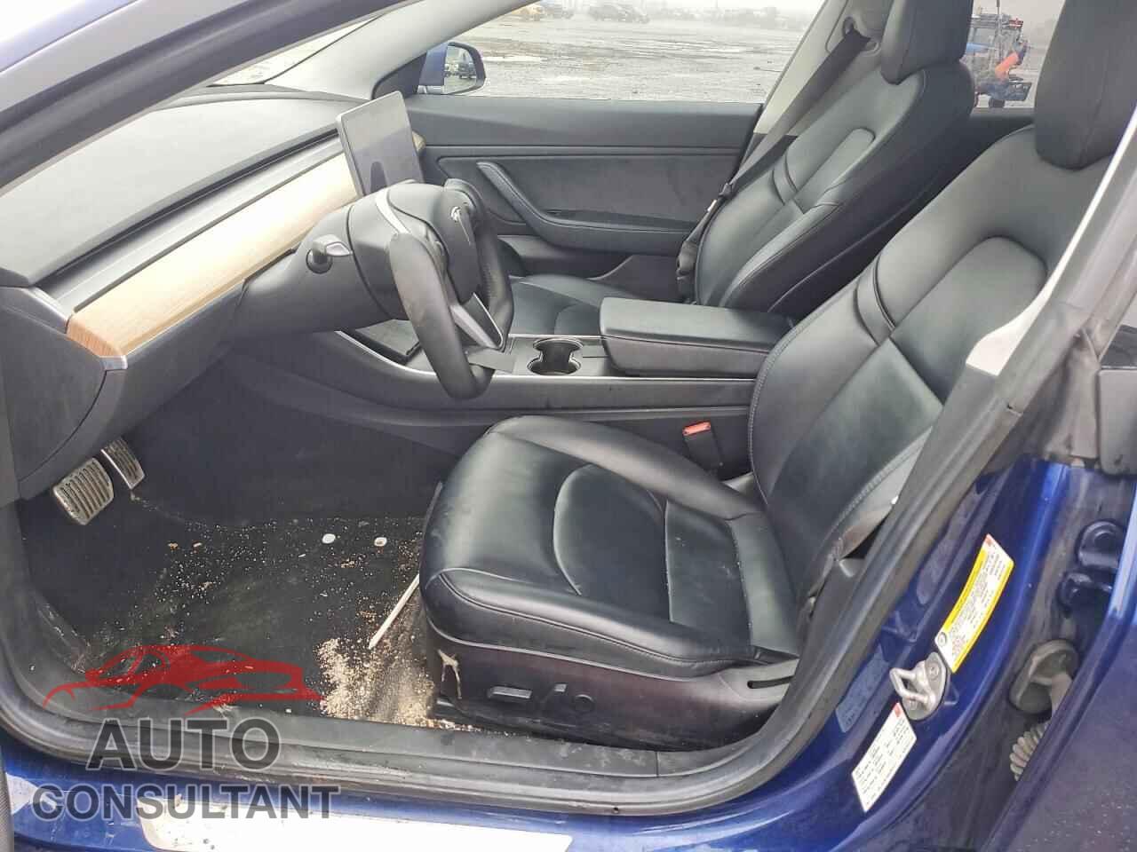 TESLA MODEL 3 2018 - 5YJ3E1EA5JF013111