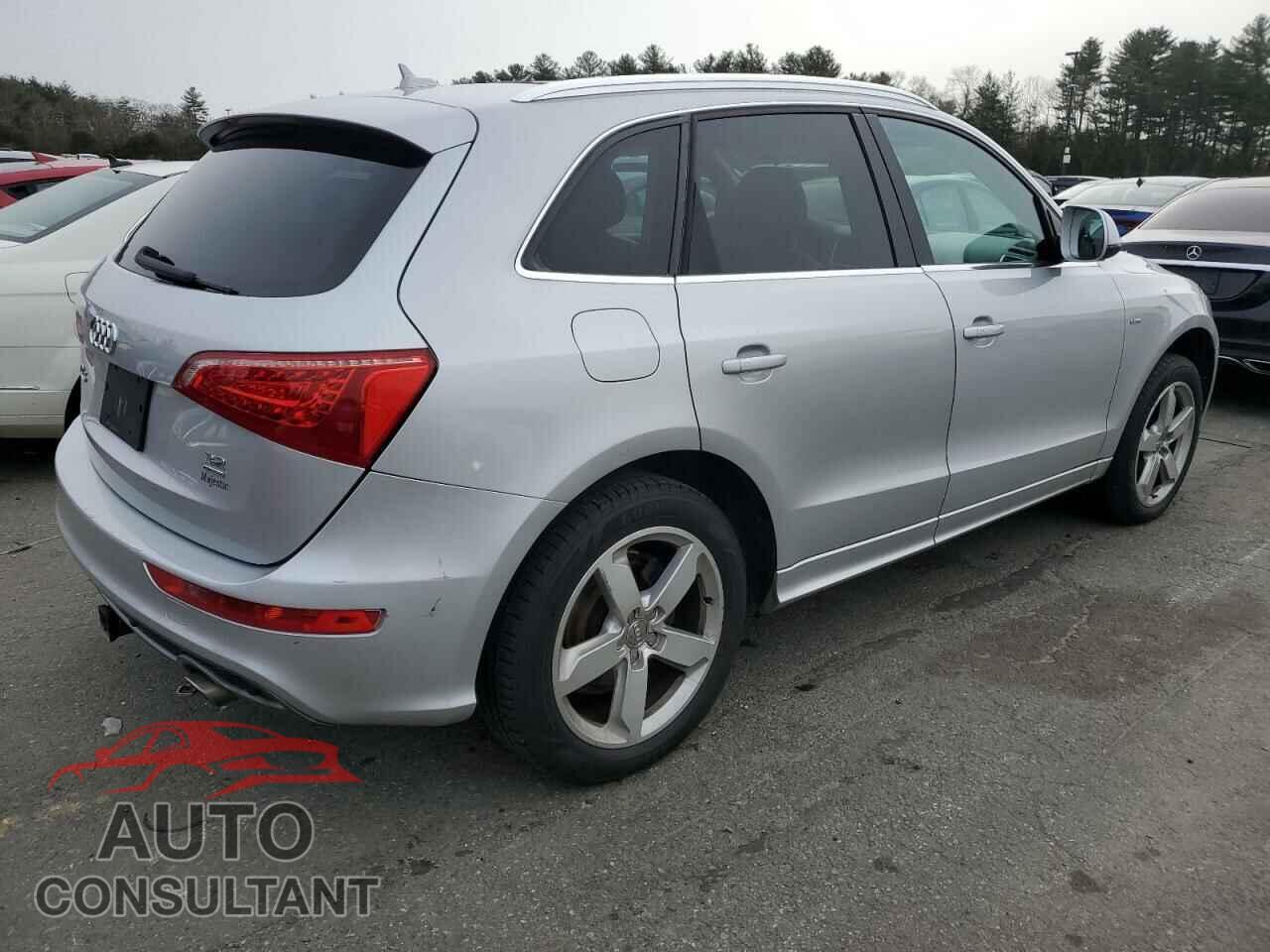 AUDI Q5 2011 - WA1DKAFP4BA007787