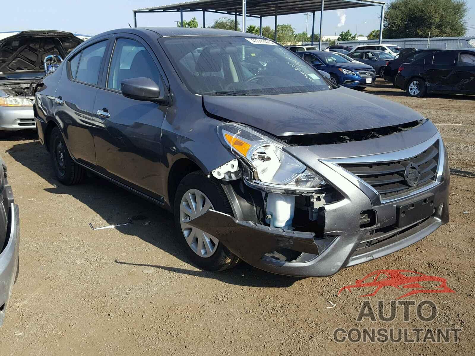 NISSAN VERSA 2018 - 3N1CN7AP7JL873058