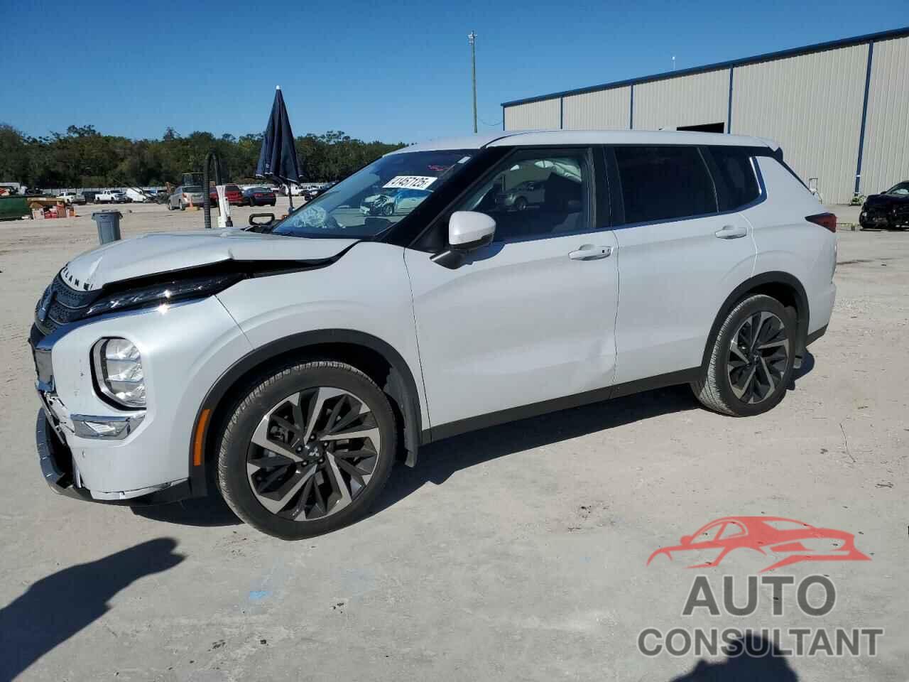 MITSUBISHI OUTLANDER 2024 - JA4J3VA84RZ010725