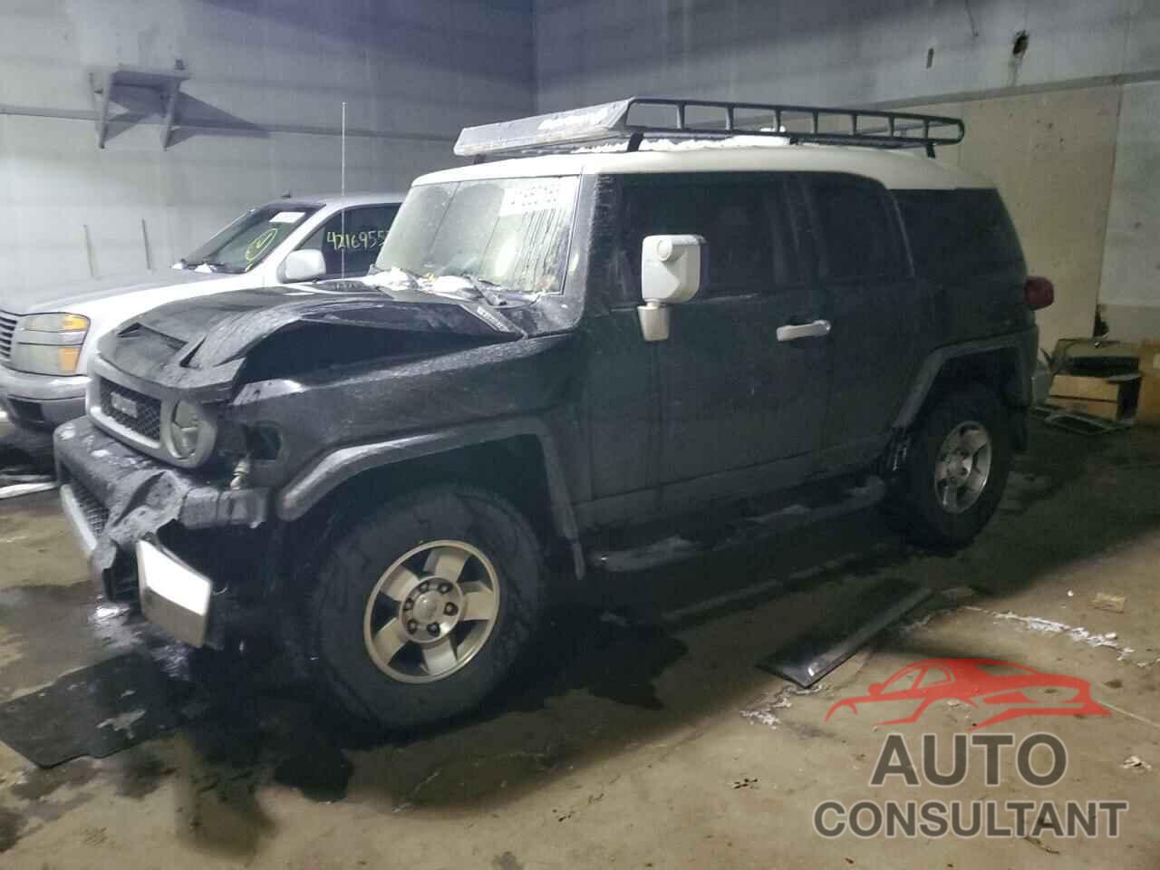 TOYOTA FJ CRUISER 2010 - JTEBU4BF0AK092640