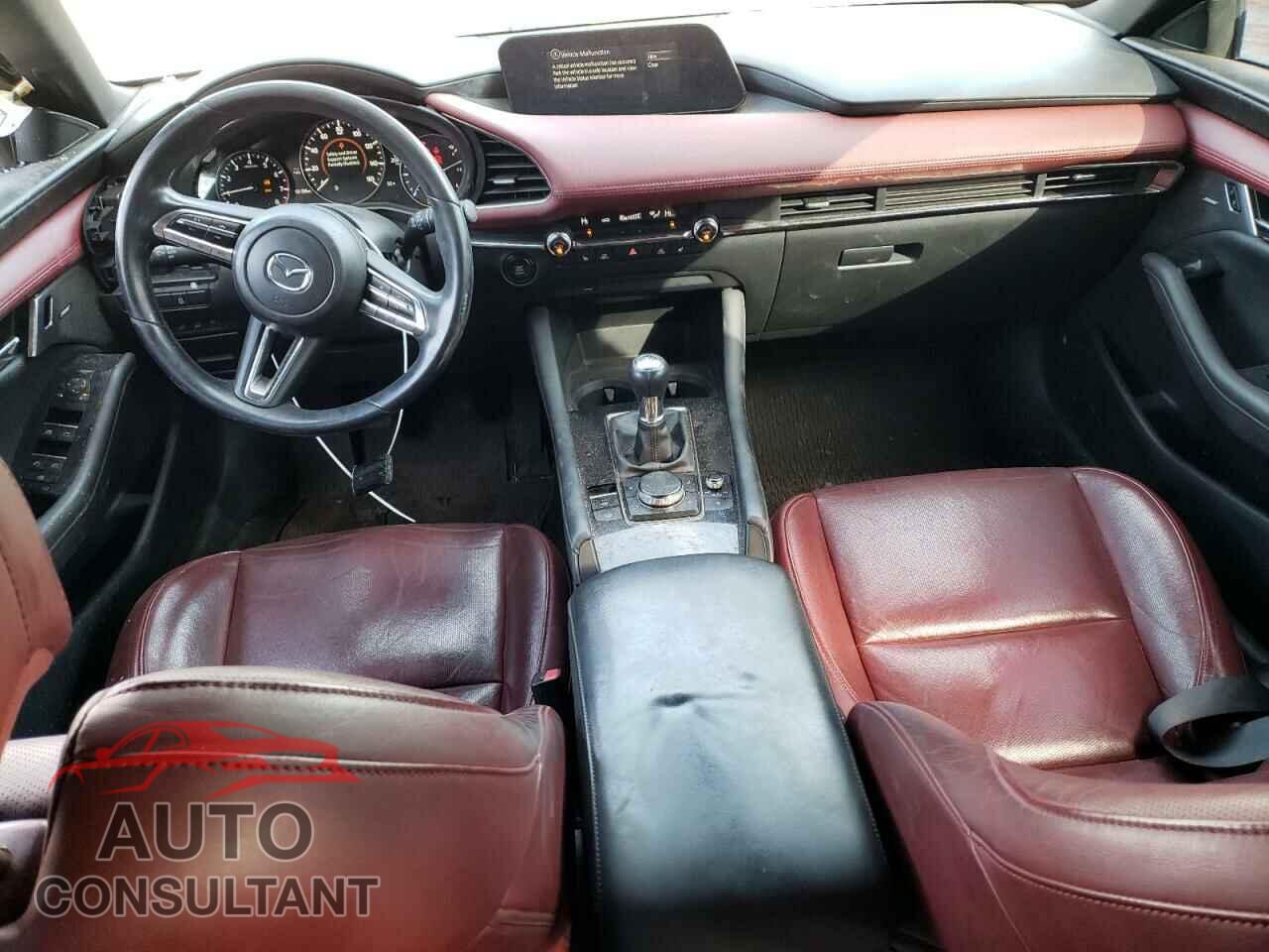 MAZDA 3 2020 - JM1BPANM8L1164231