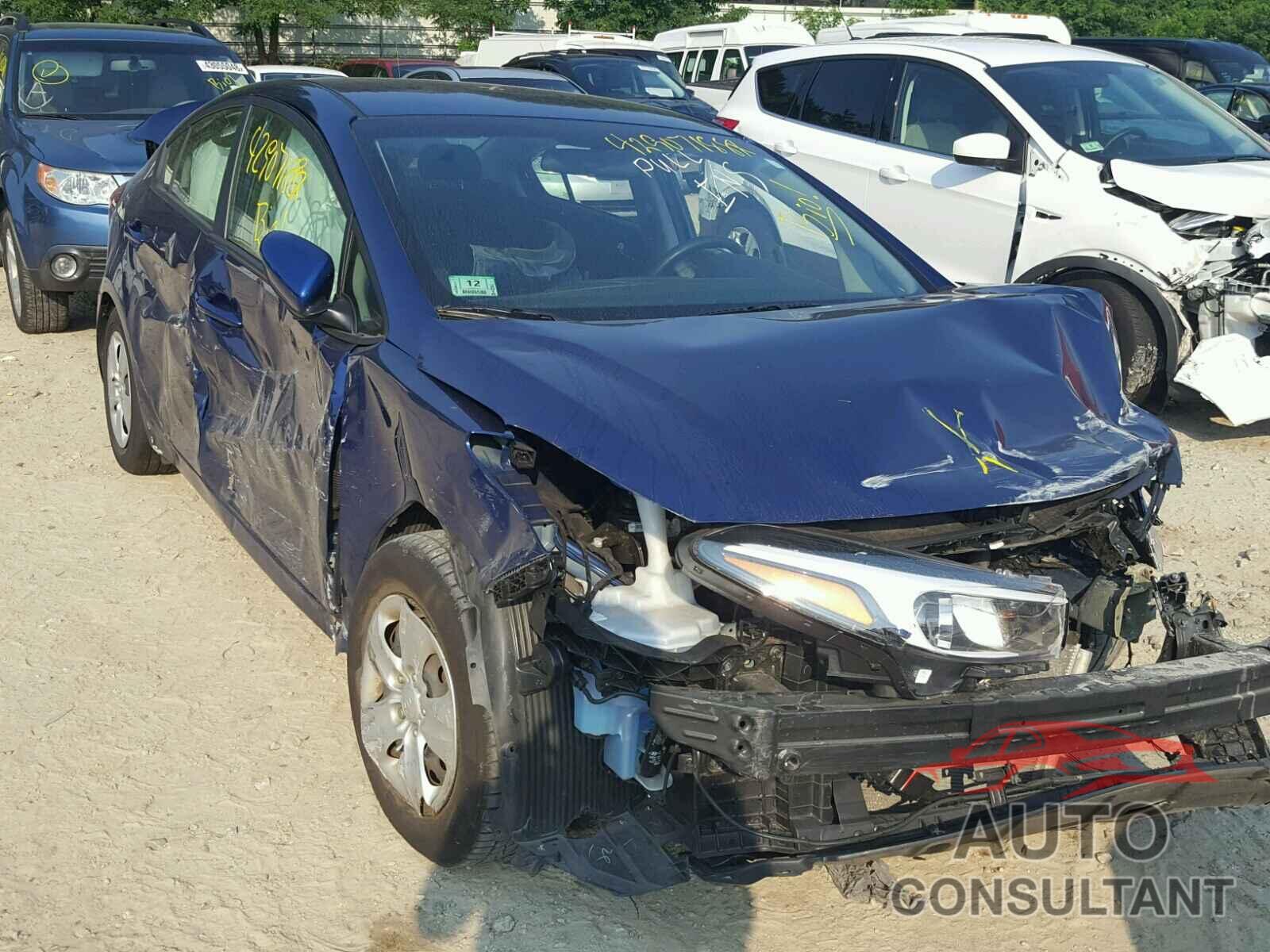 KIA FORTE 2018 - 3KPFK4A72JE180579