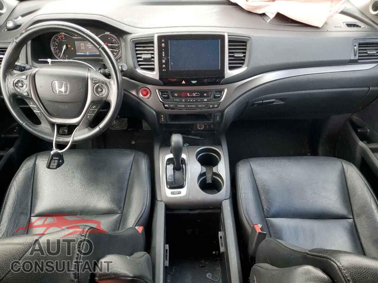 HONDA PILOT 2017 - 5FNYF6H59HB032608