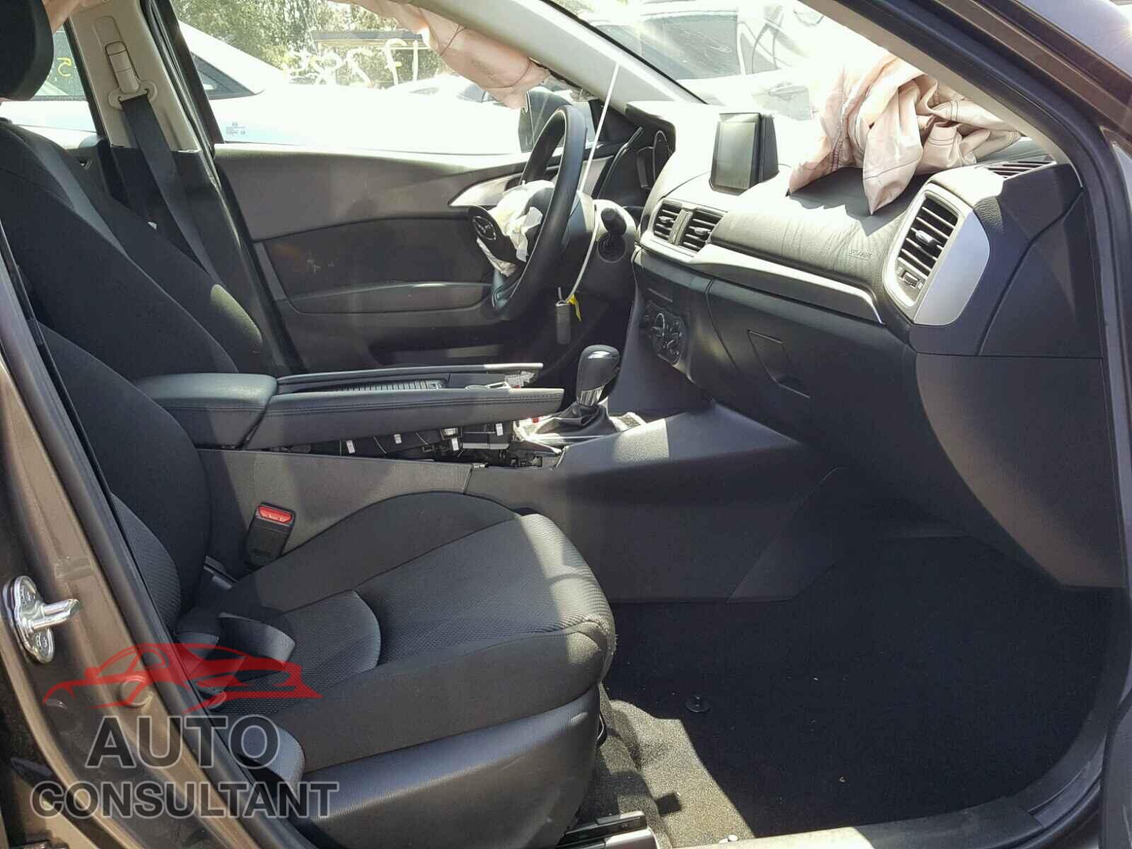 MAZDA 3 2017 - 3MZBN1U7XHM107215