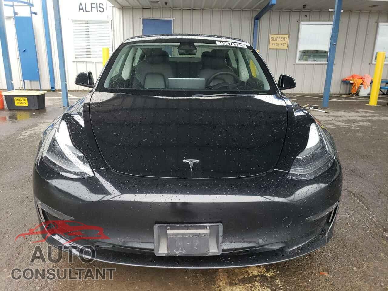 TESLA MODEL 3 2022 - 5YJ3E1EA8NF304515