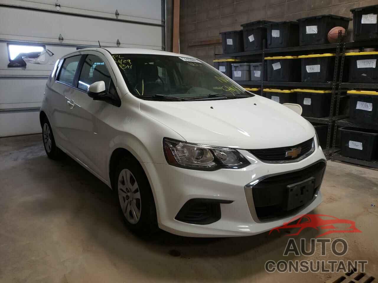 CHEVROLET SONIC 2017 - 1G1JG6SH9H4138218