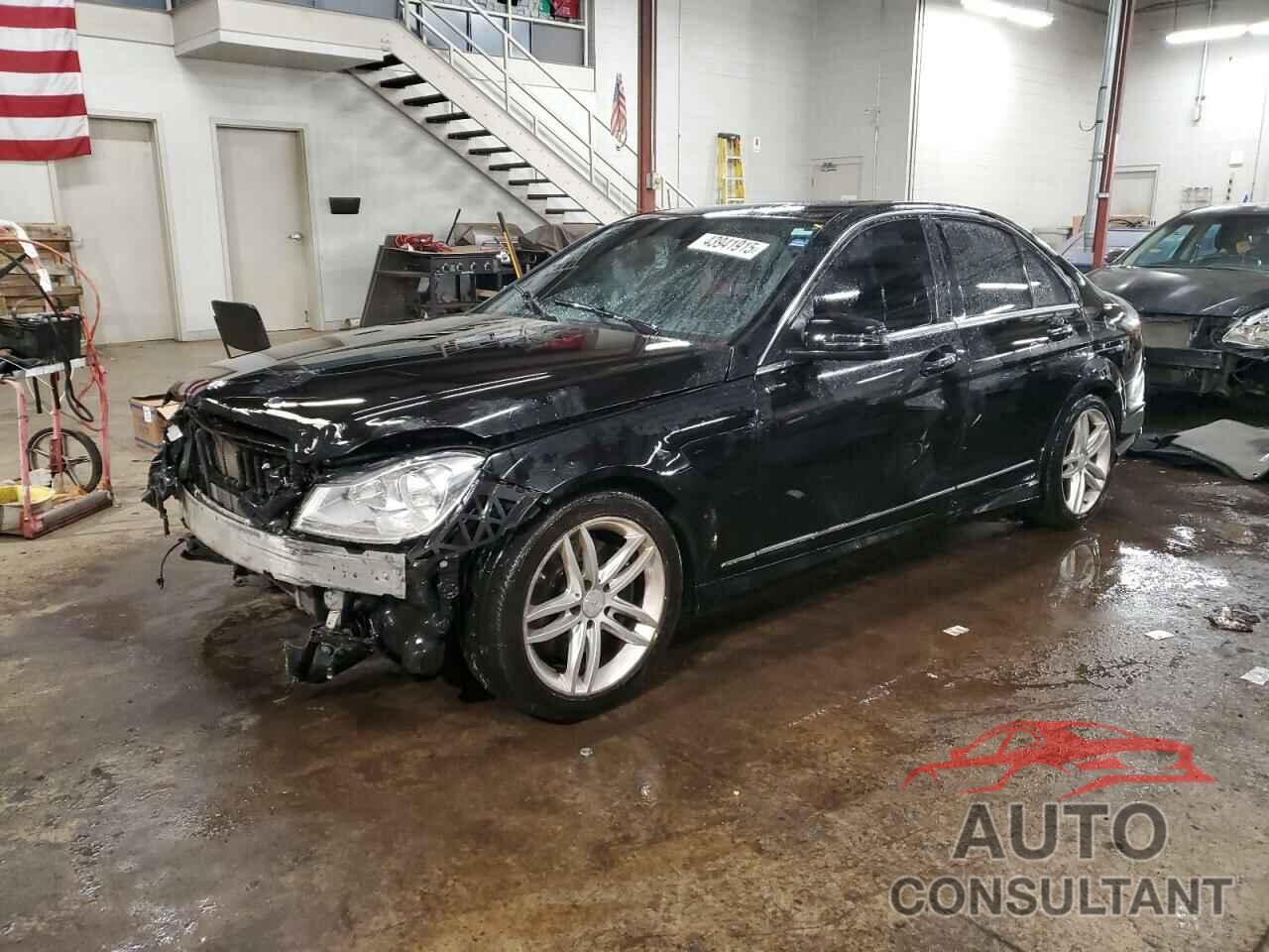 MERCEDES-BENZ C-CLASS 2013 - WDDGF8AB7DR271642
