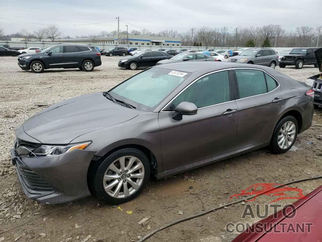 TOYOTA CAMRY 2018 - 4T1B11HK3JU007158
