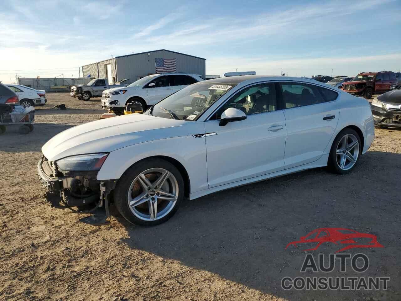 AUDI A5 2021 - WAUDACF58MA053318