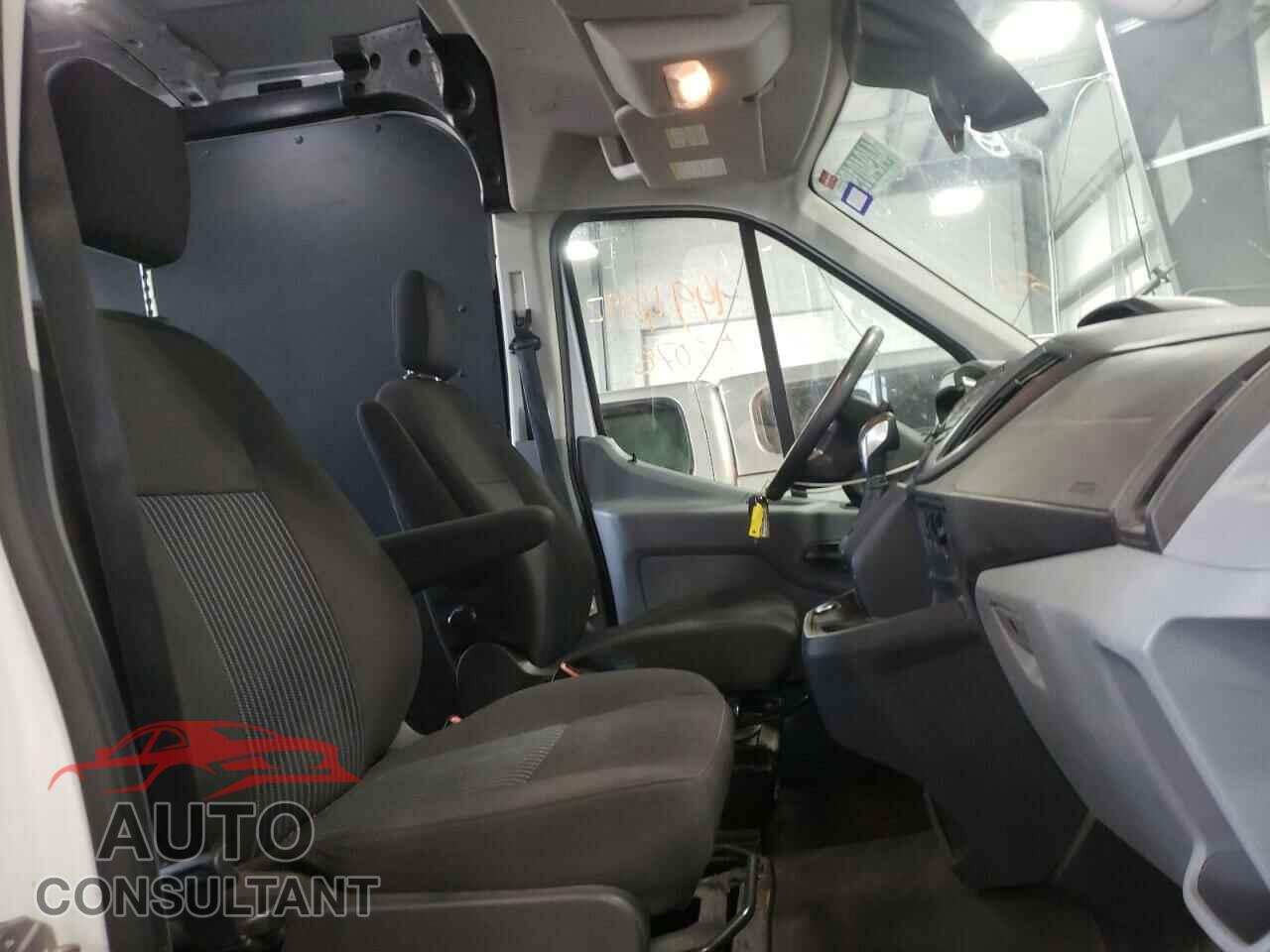 FORD TRANSIT CO 2019 - 1FTYR2CM4KKB07935