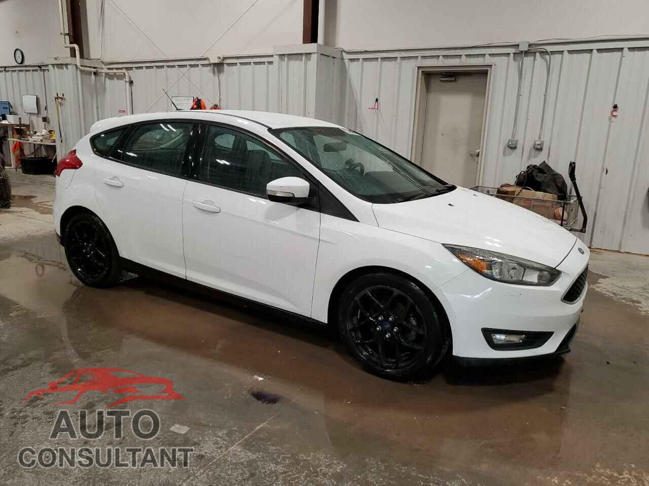 FORD FOCUS 2016 - 1FADP3K27GL214429