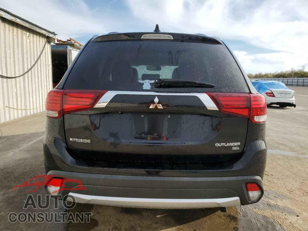 MITSUBISHI OUTLANDER 2017 - JA4AD3A34HZ042000