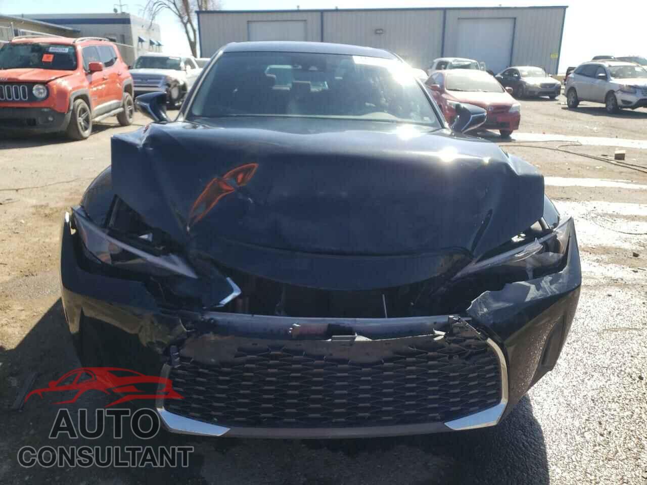 LEXUS IS 2021 - JTHCA1D22M5117579