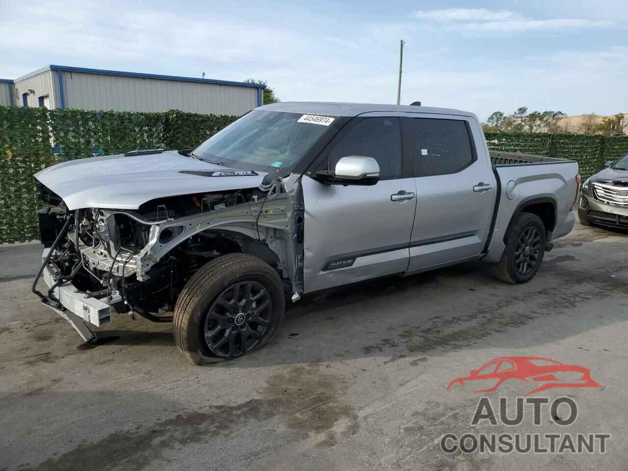 TOYOTA TUNDRA 2024 - 5TFNC5DB0RX052741