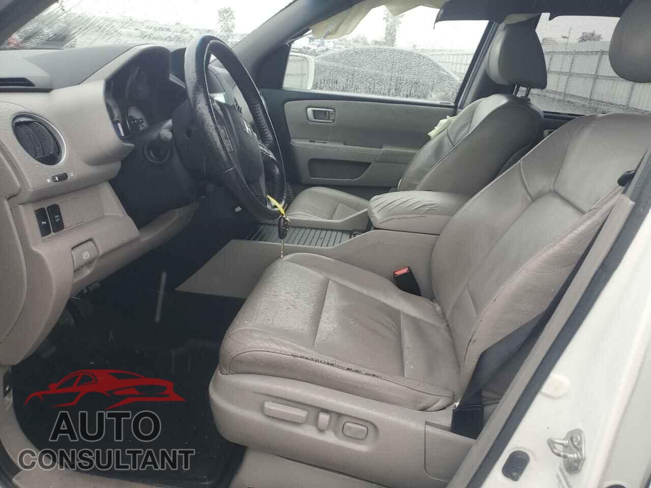 HONDA PILOT 2010 - 5FNYF3H92AB021263