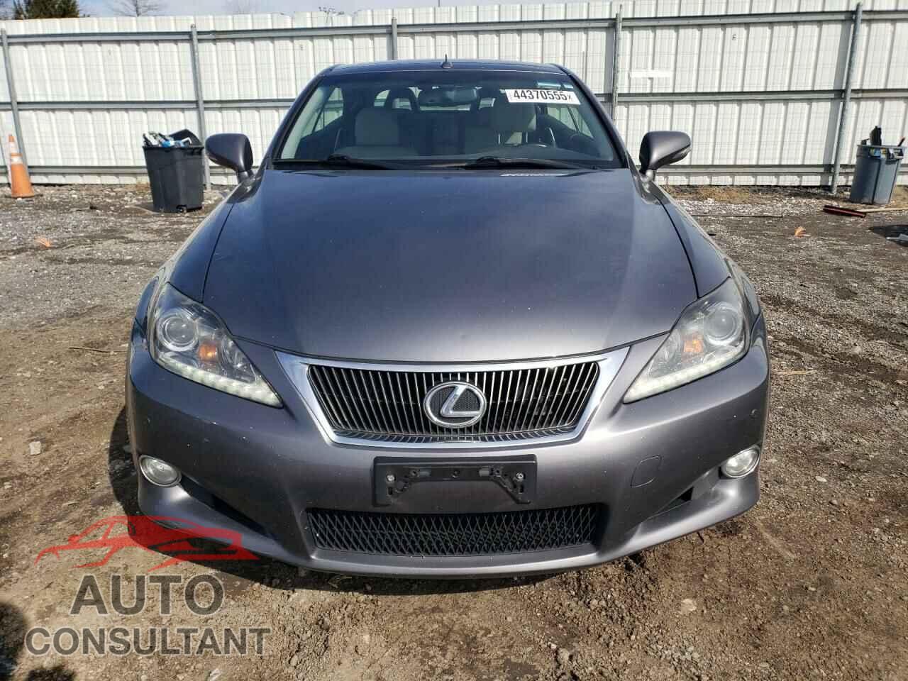 LEXUS IS 2014 - JTHFF2C22E2531017