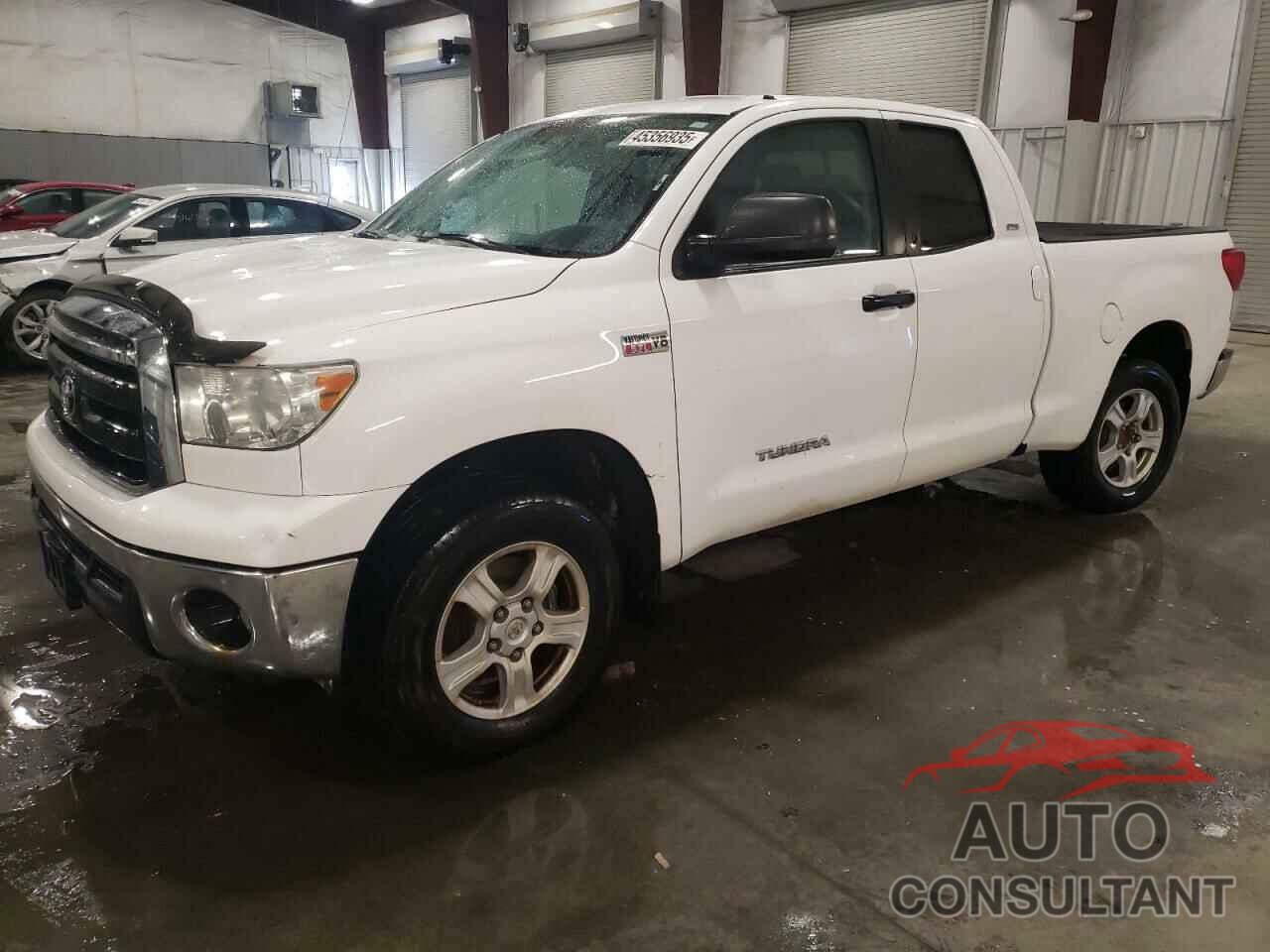 TOYOTA TUNDRA 2013 - 5TFUW5F14DX290320
