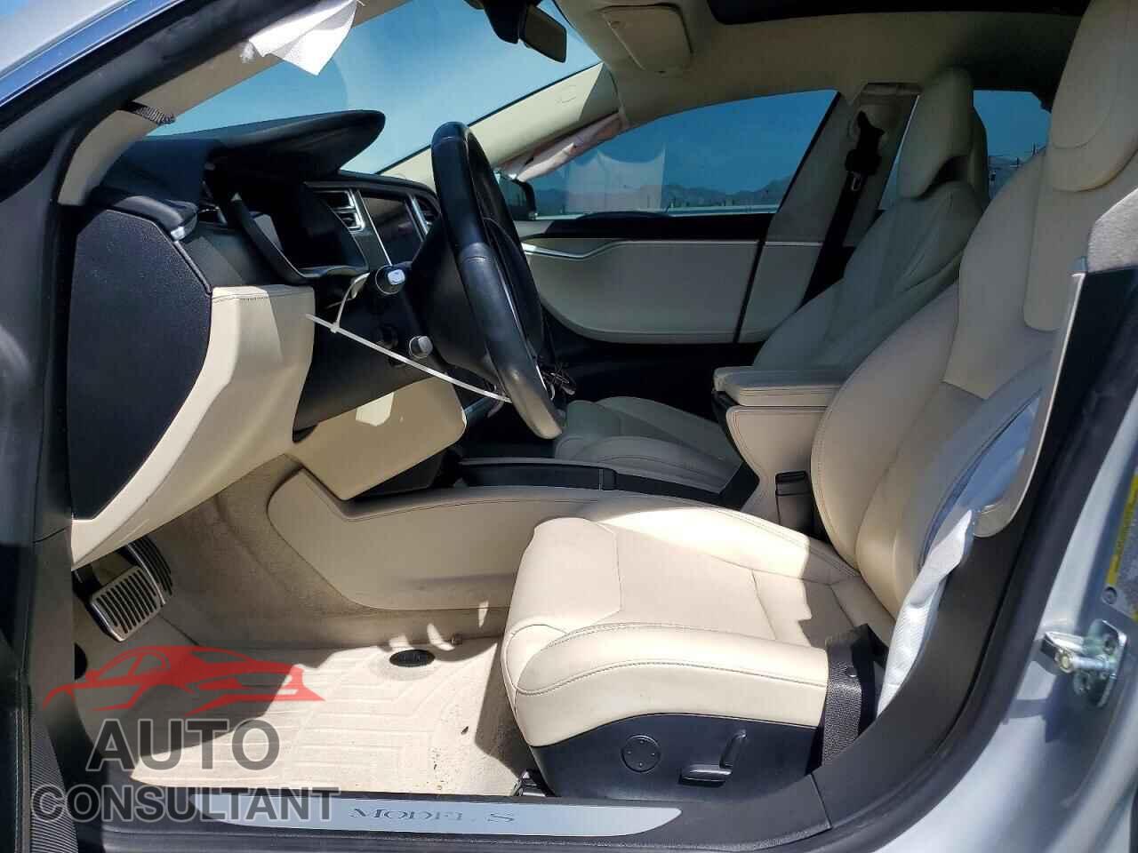 TESLA MODEL S 2017 - 5YJSA1E19HF232915