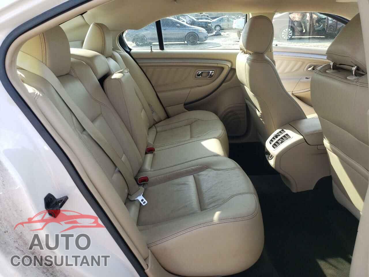 FORD TAURUS 2016 - 1FAHP2E85GG148094