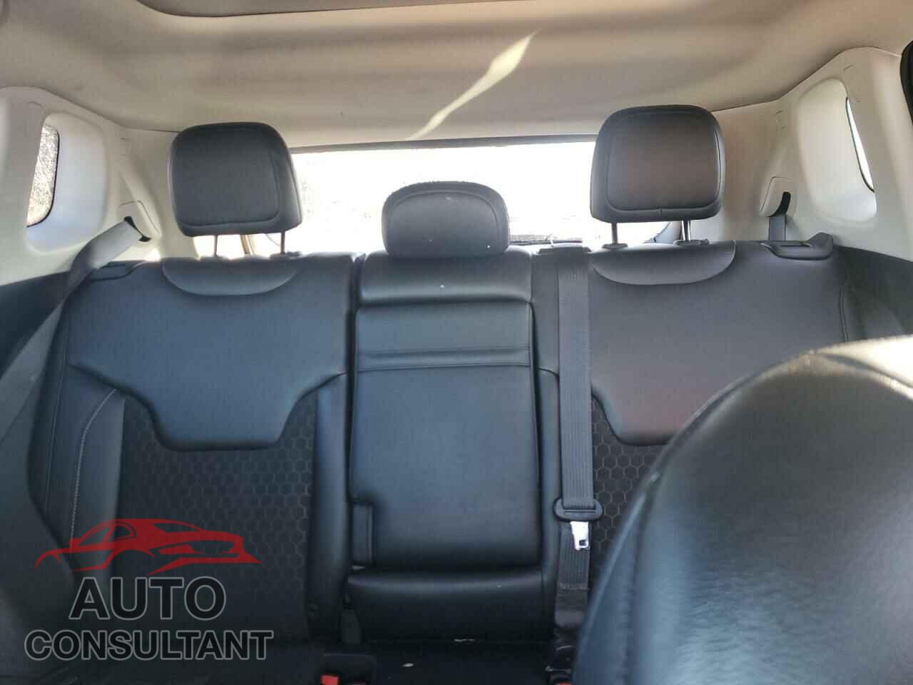 JEEP COMPASS 2018 - 3C4NJDBB5JT112659