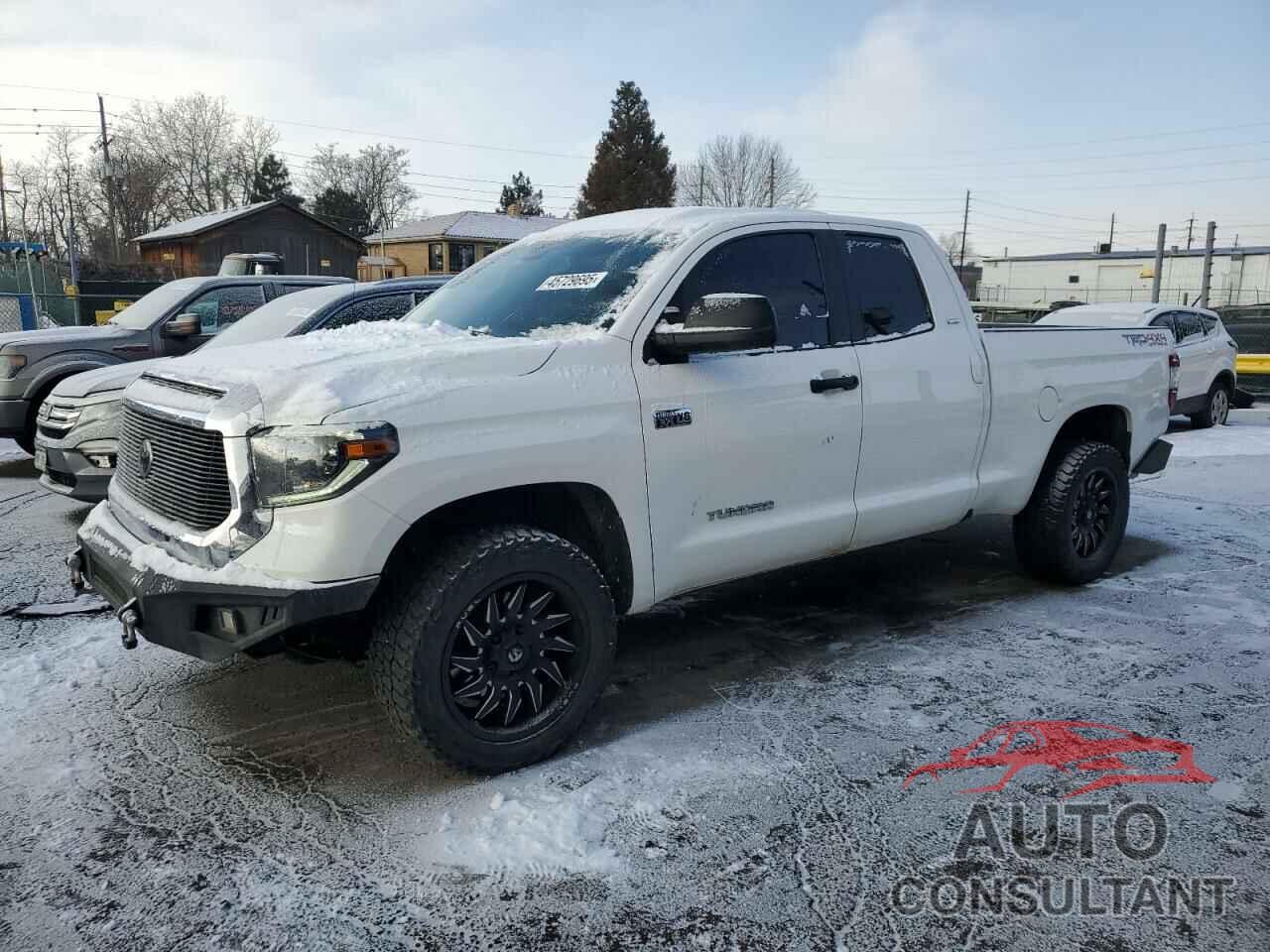 TOYOTA TUNDRA 2019 - 5TFUY5F19KX782591