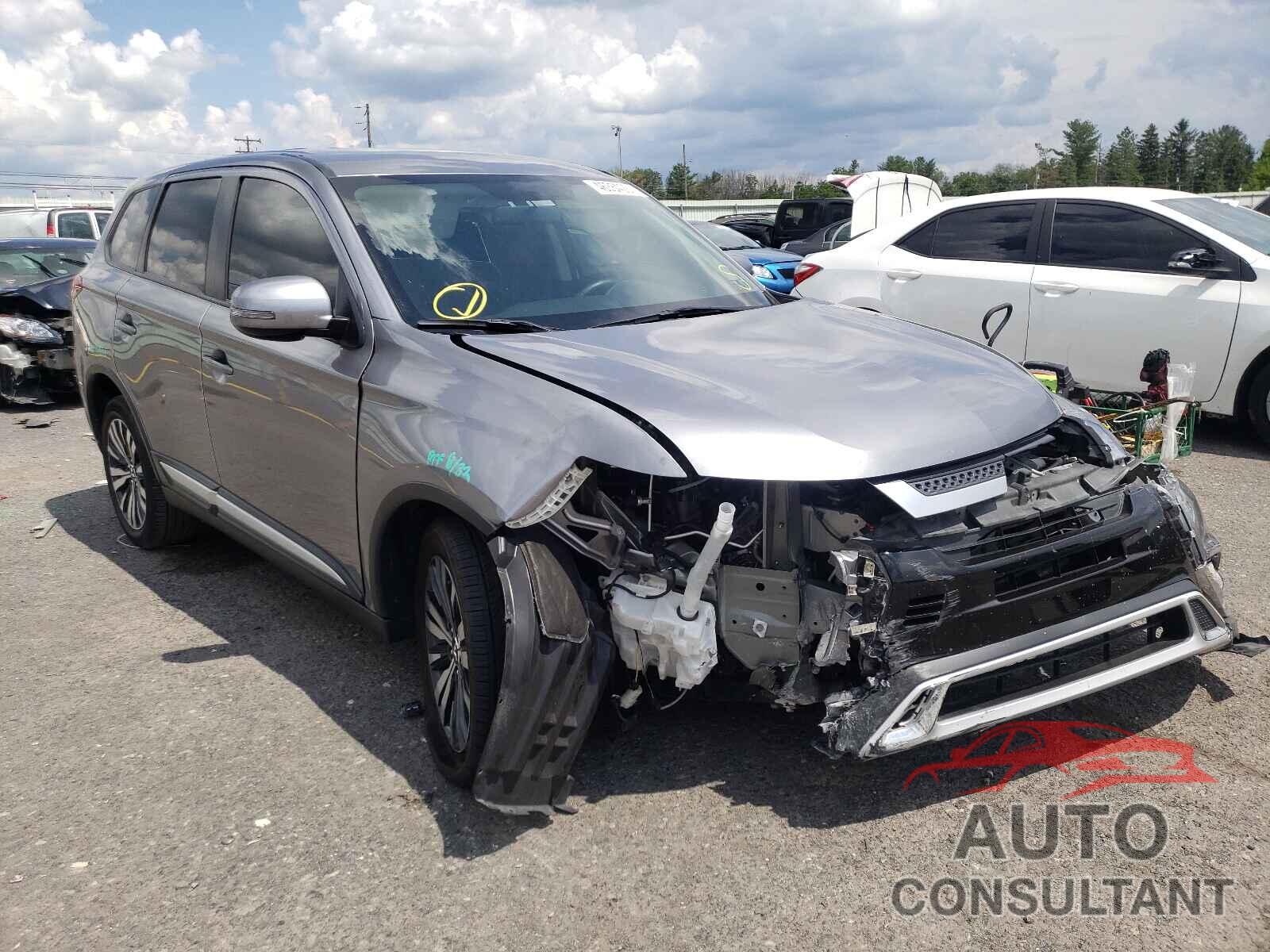 MITSUBISHI OUTLANDER 2019 - JA4AD3A31KZ045394
