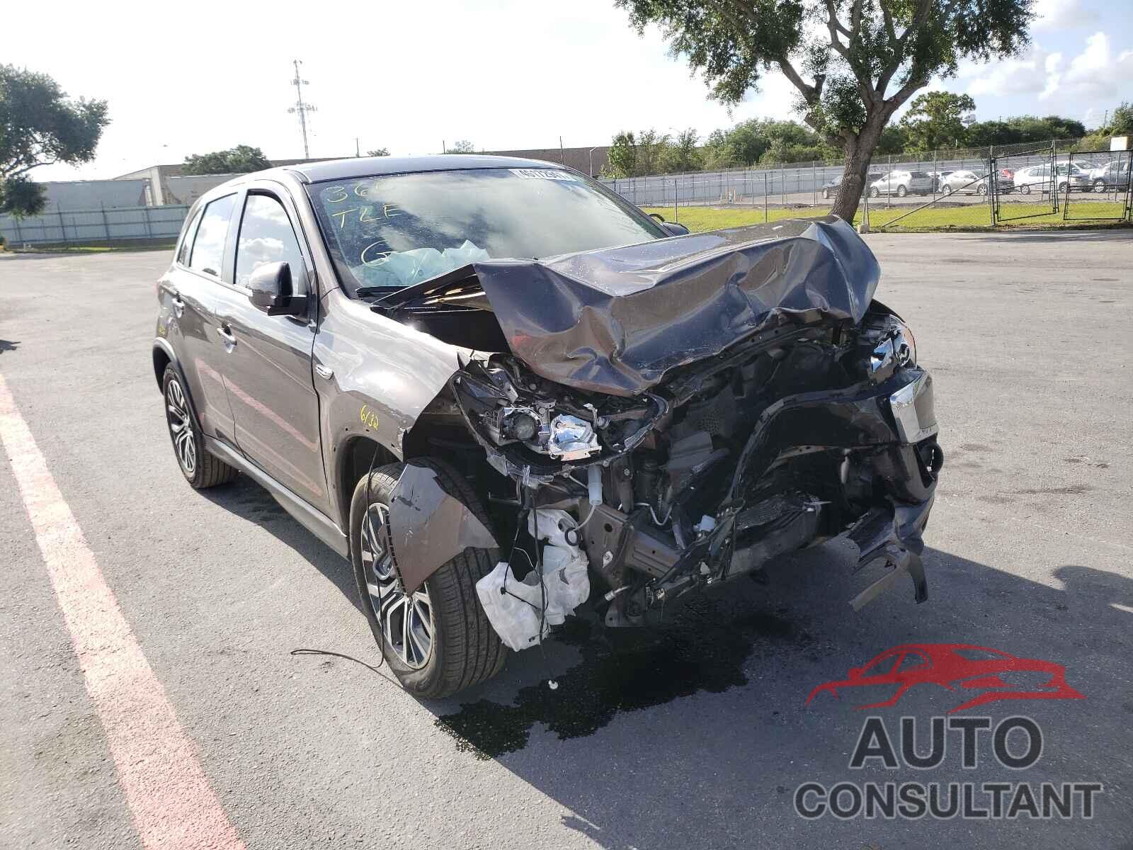 MITSUBISHI OUTLANDER 2019 - JA4AP3AU6KU014834
