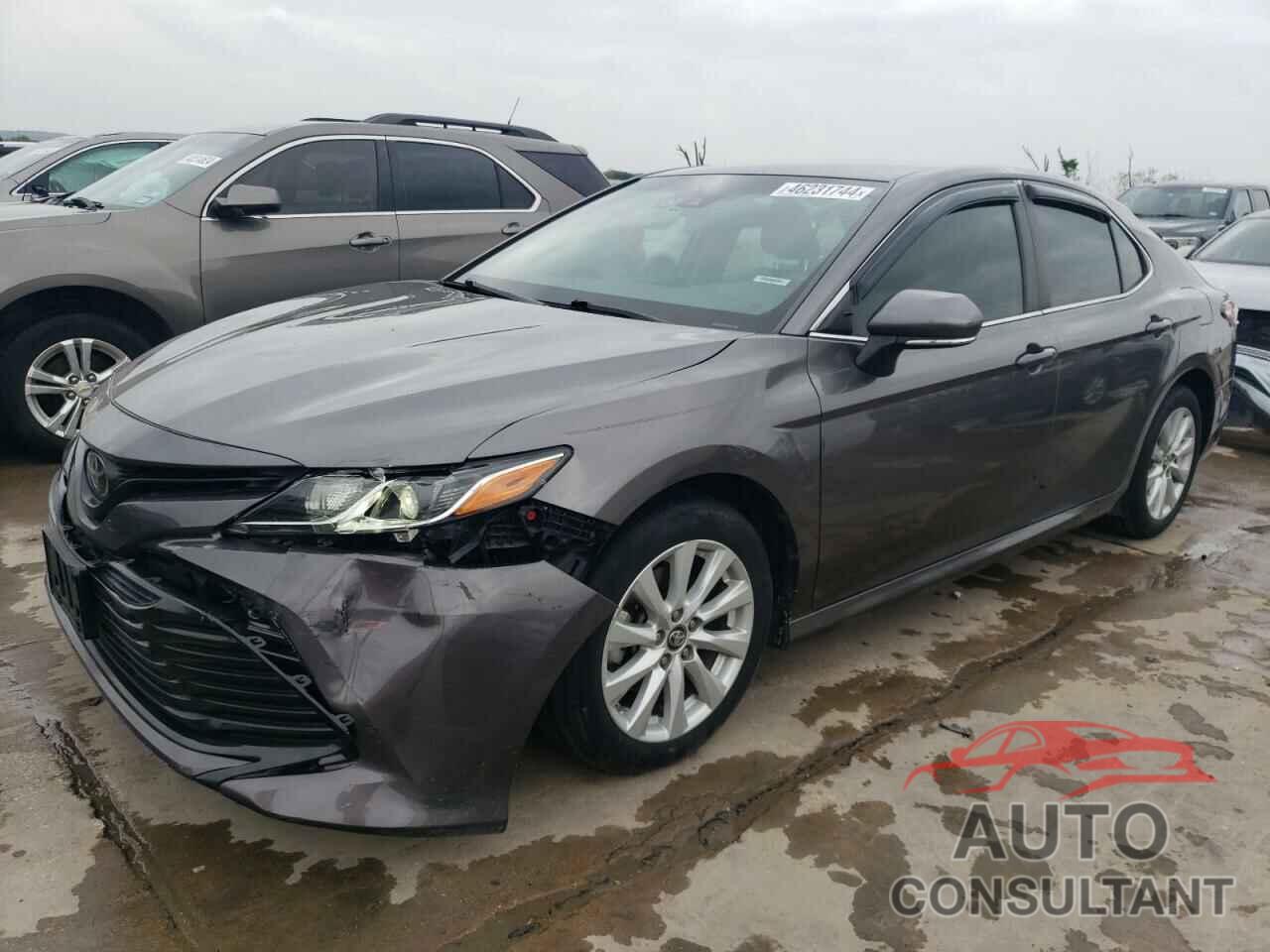 TOYOTA CAMRY 2018 - 4T1B11HK4JU144366