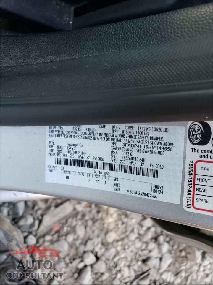 FORD FIESTA 2017 - 3FADP4EJ5HM149556