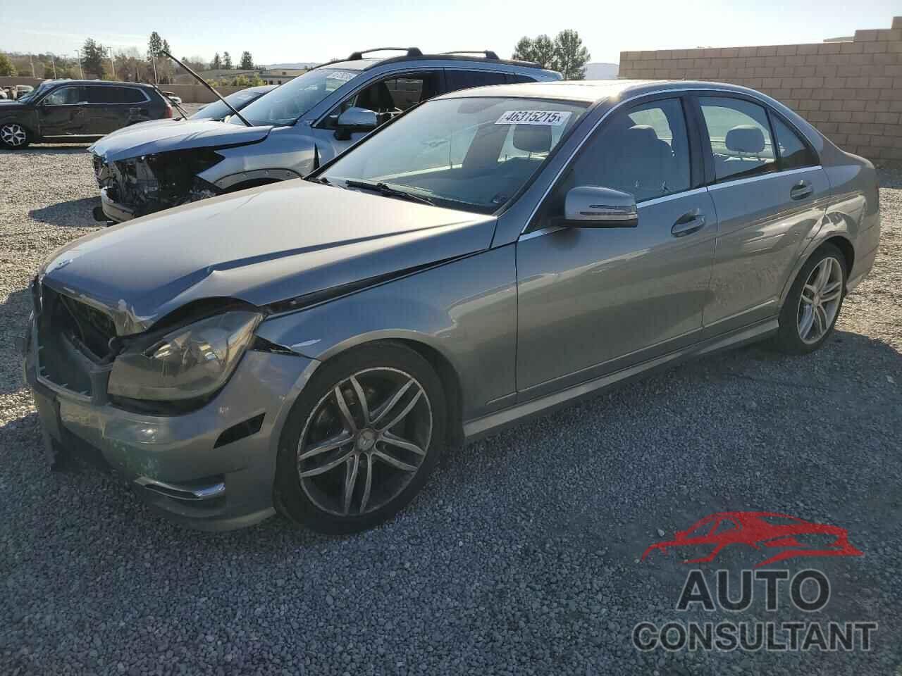 MERCEDES-BENZ C-CLASS 2013 - WDDGF4HB8DR268523