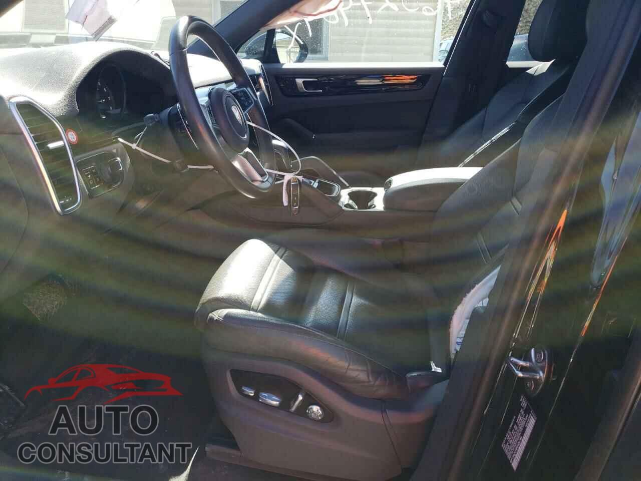 PORSCHE CAYENNE 2019 - WP1AA2AY4KDA06184
