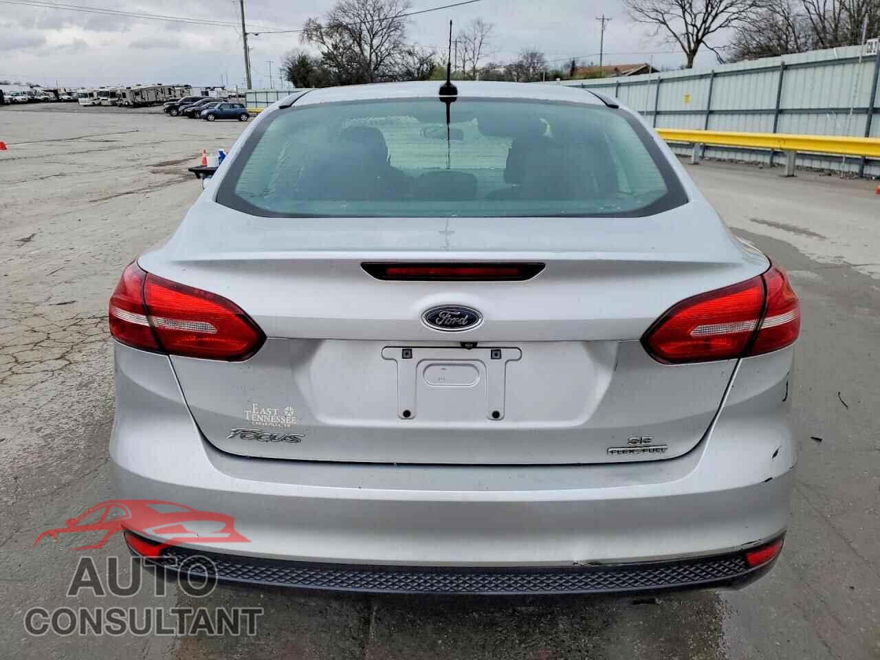 FORD FOCUS 2015 - 1FADP3F25FL263329