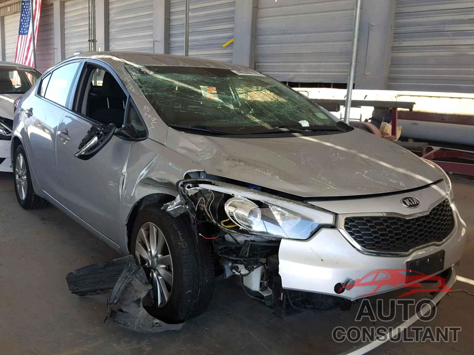 KIA FORTE 2016 - KNAFX4A67G5509402