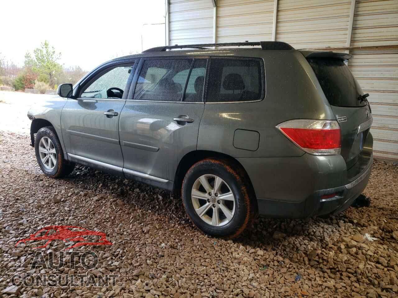 TOYOTA HIGHLANDER 2013 - 5TDBK3EH8DS202820