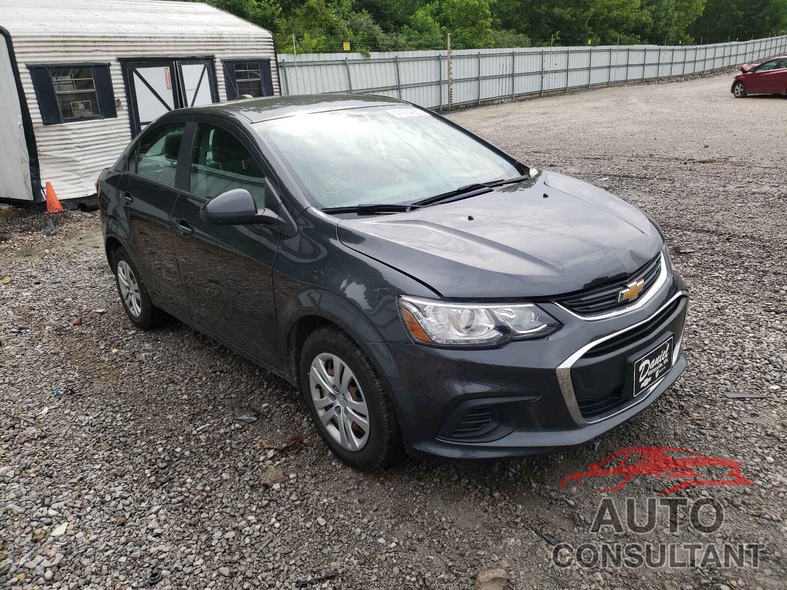 CHEVROLET SONIC 2017 - 1G1JB5SH1H4173313